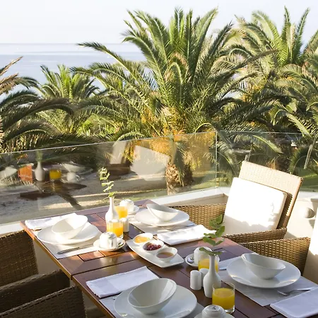 阿里恩滩酒店 5* 圣纳帕