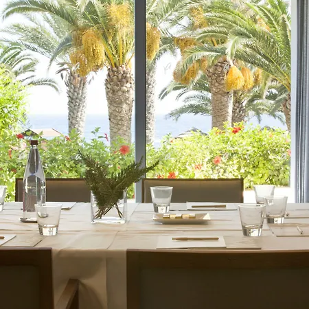 阿里恩滩酒店 圣纳帕