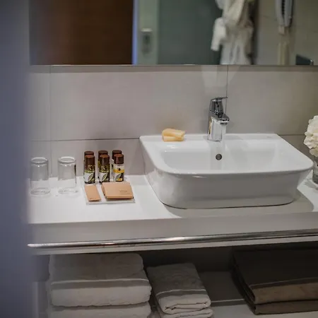 Alion Ayía Nápa